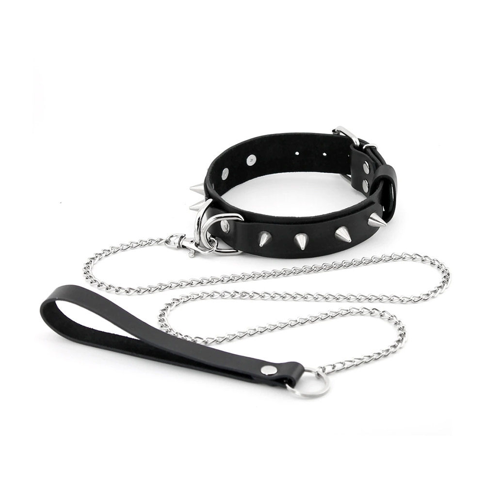 Ошейник с короткими шипами, черный