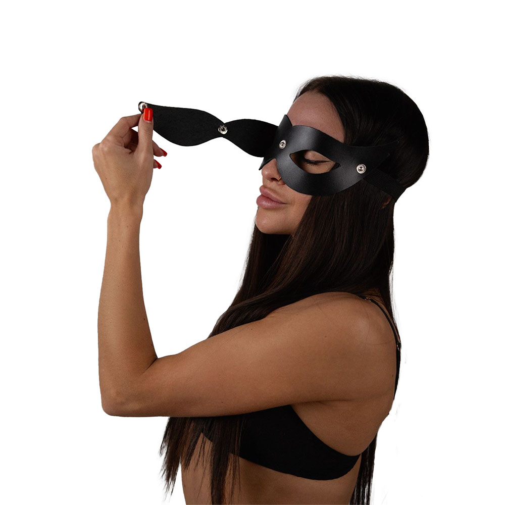 Маска со съемной шторкой, острая