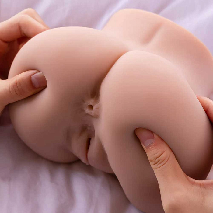 Masturbator-Connie