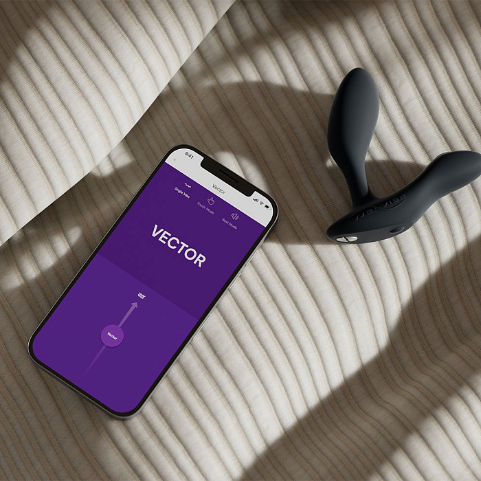 87765B-WeVibe-VectorPlusBlack-18