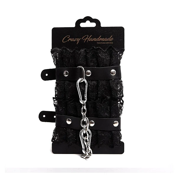 Наручники с черным кружевом