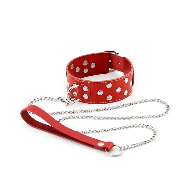 Ошейник с заклепками и белой декоративной строчкой, красный