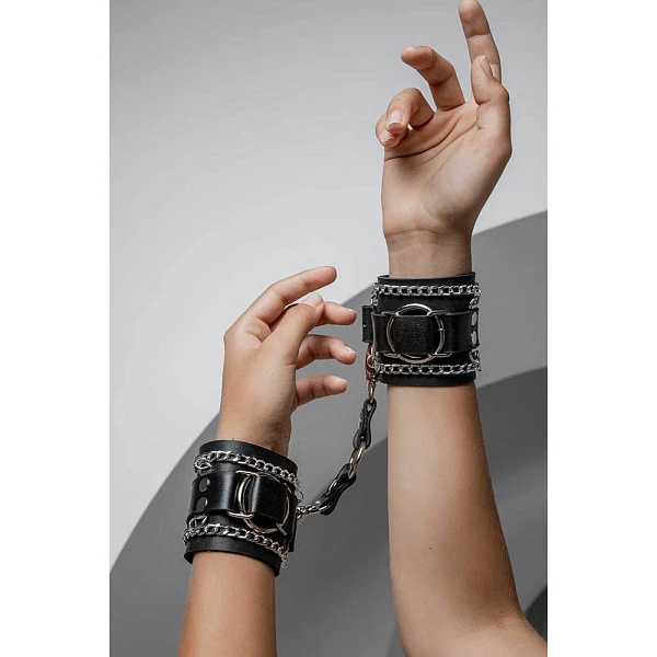 Наручники c цепочками
