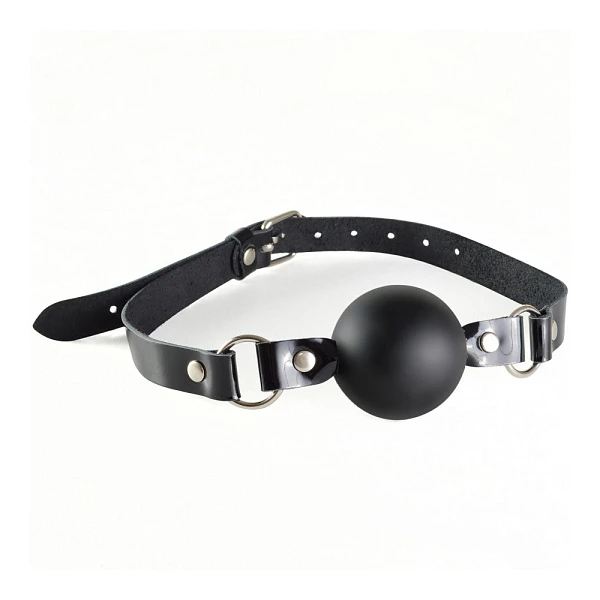 Кляп-шар «Грация» с лаковыми ремешками