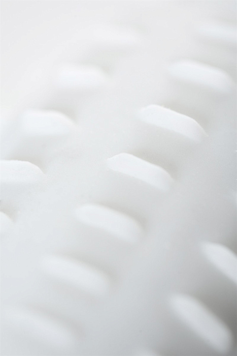 v8_7649_13300